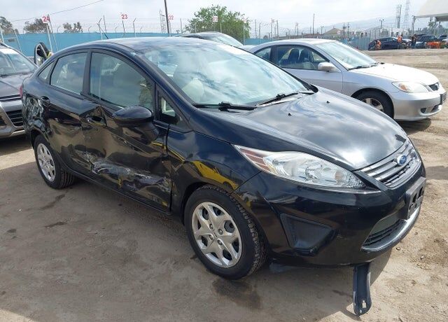 2011 FORD Fiesta
