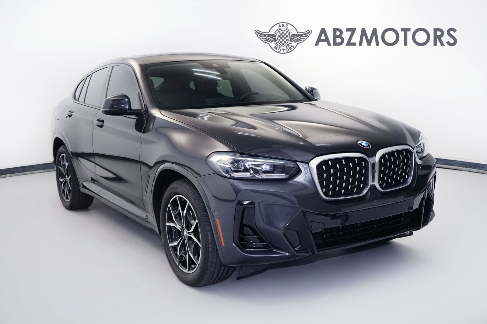 2023 BMW X4