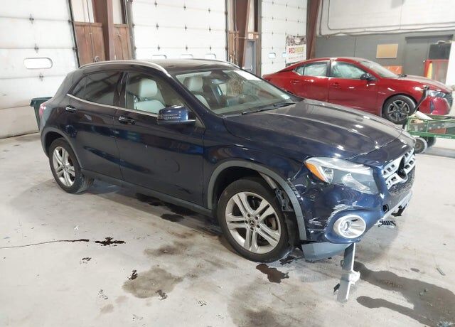 2019 MERCEDES-BENZ GLA-Class