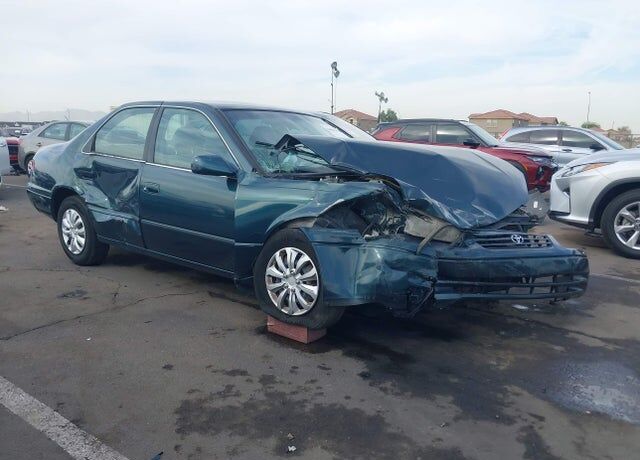 1998 TOYOTA Camry