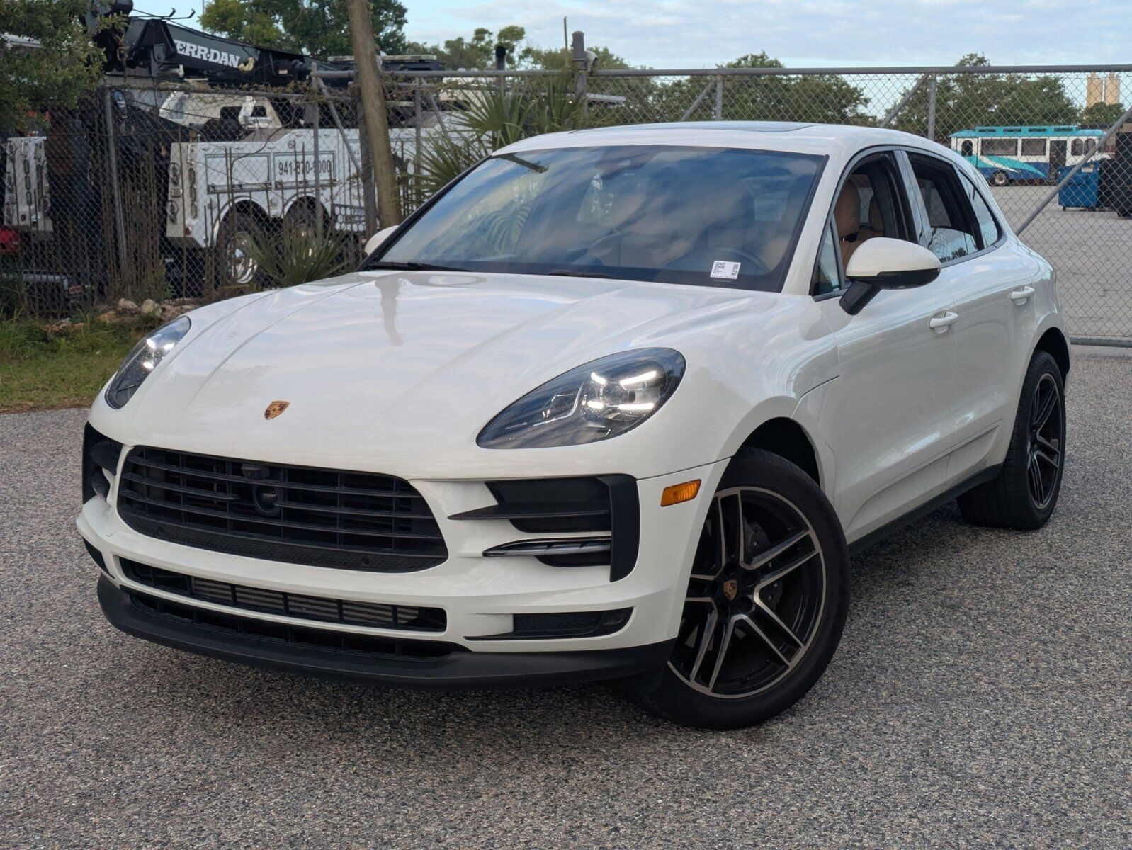 2021 PORSCHE Macan
