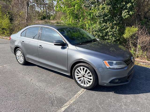 2011 VOLKSWAGEN Jetta