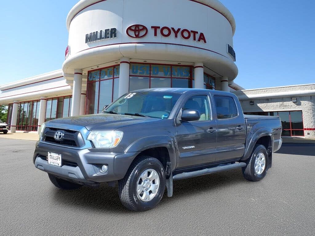 2015 TOYOTA Tacoma