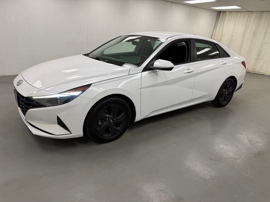 2021 HYUNDAI Elantra