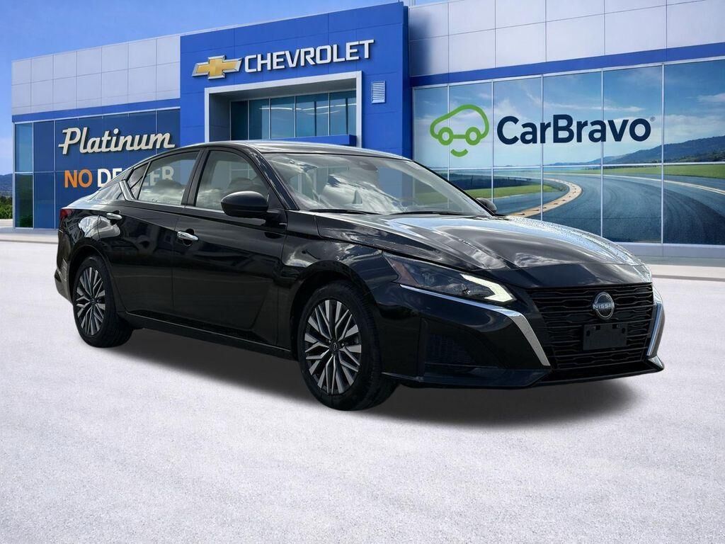 2024 NISSAN Altima