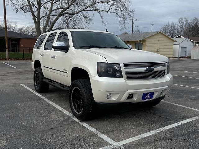2011 CHEVROLET Tahoe