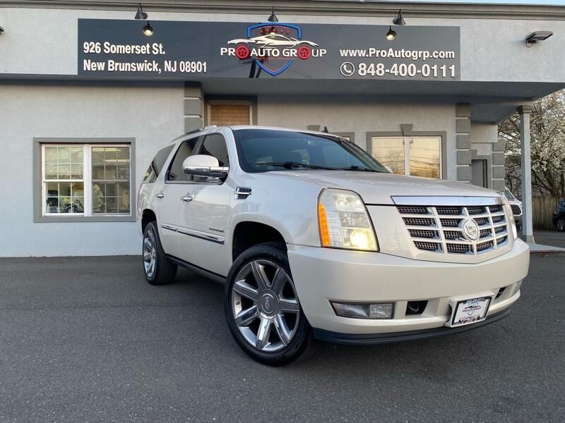2010 CADILLAC Escalade