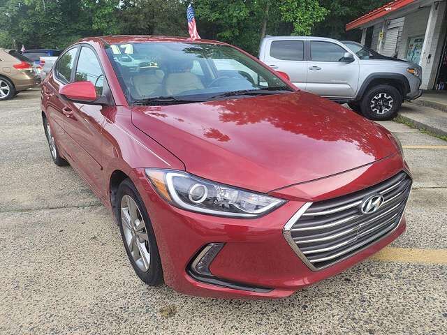 2017 HYUNDAI Elantra