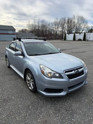 2013 SUBARU Legacy