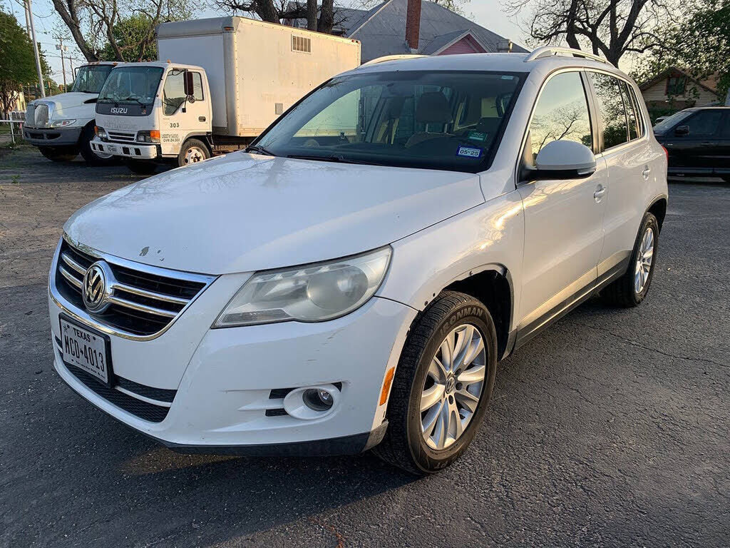 2009 VOLKSWAGEN Tiguan