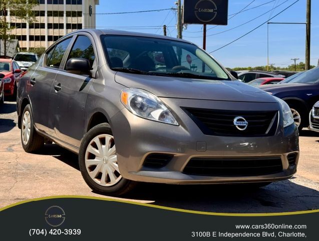 2014 NISSAN Versa