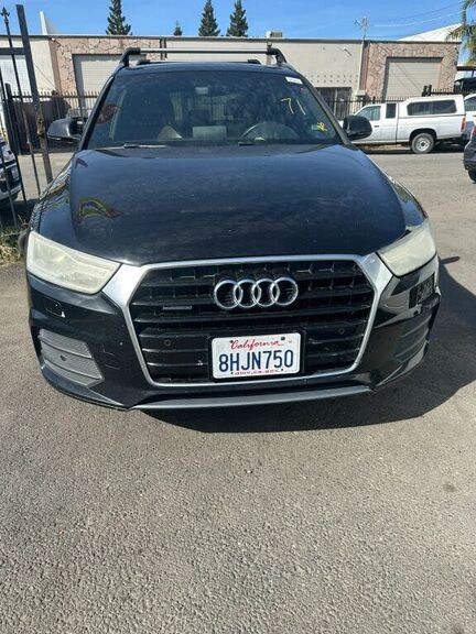2016 AUDI Q3