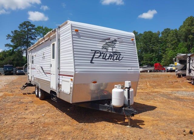 2006 FOREST RIVER Puma Towables