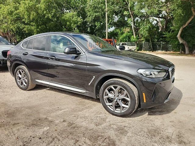 2025 BMW X4