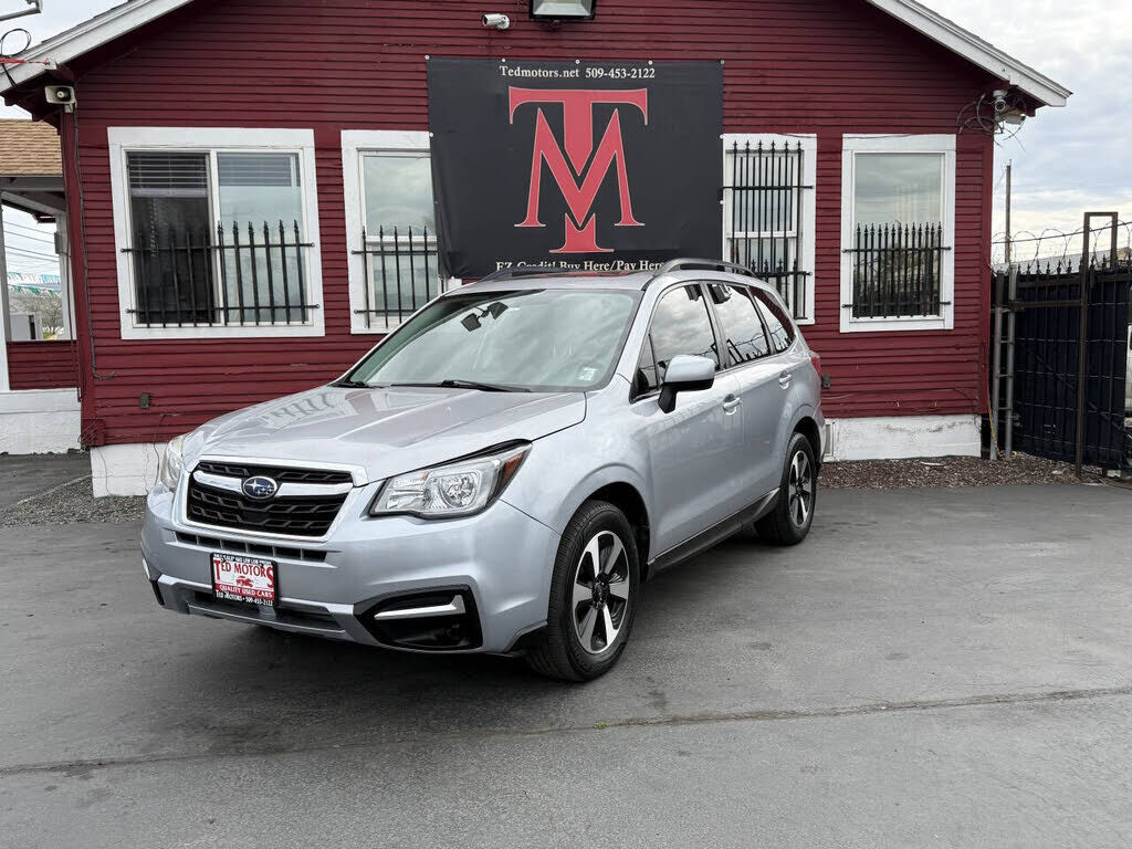 2017 SUBARU Forester