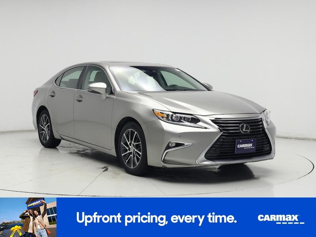 2018 LEXUS ES