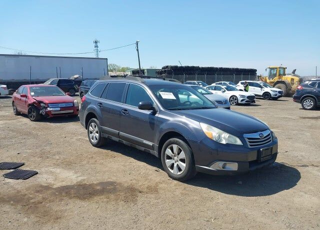 2012 SUBARU Outback