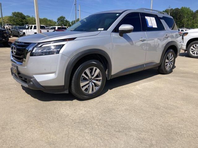 2023 NISSAN Pathfinder