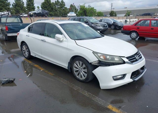 2013 HONDA Accord