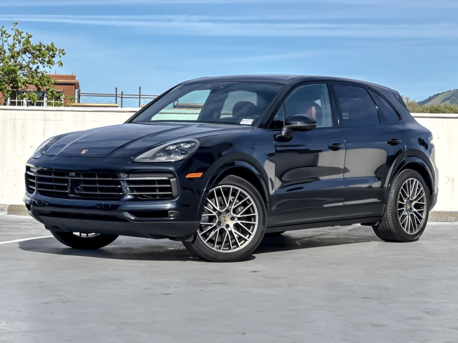2023 PORSCHE Cayenne