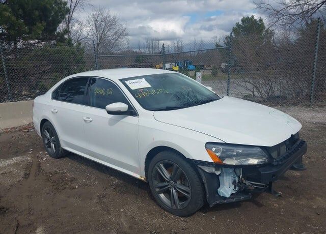 2015 VOLKSWAGEN Passat