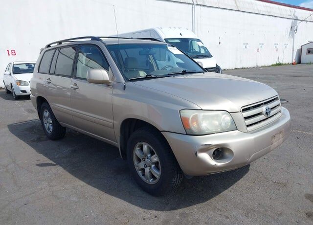 2004 TOYOTA Highlander