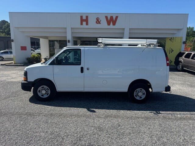 2013 CHEVROLET Express