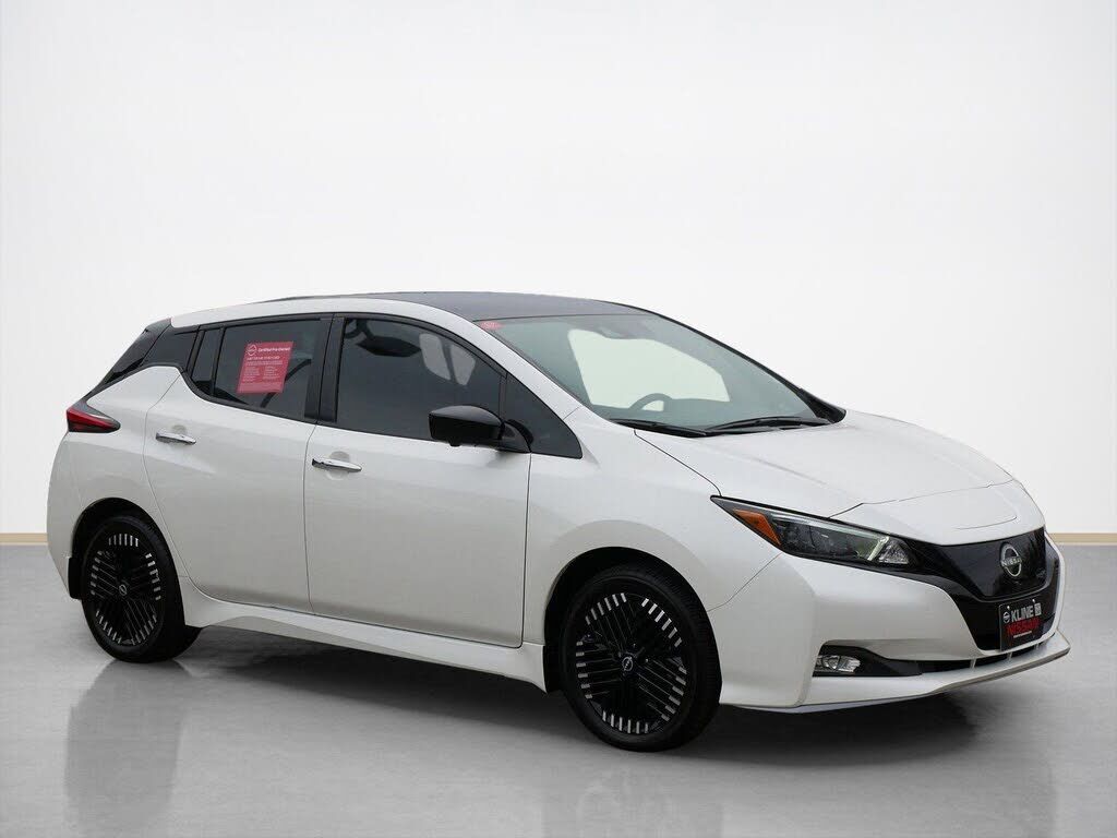 2024 NISSAN Leaf