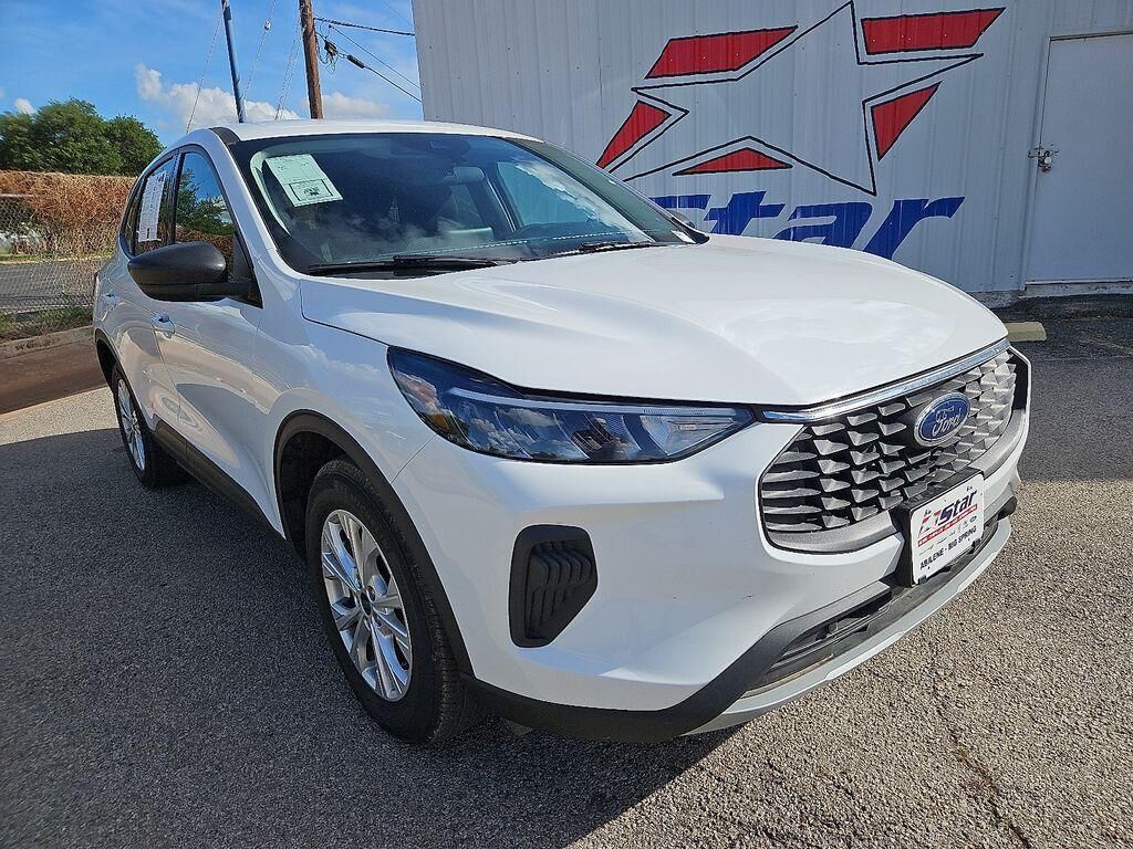 2025 FORD Escape