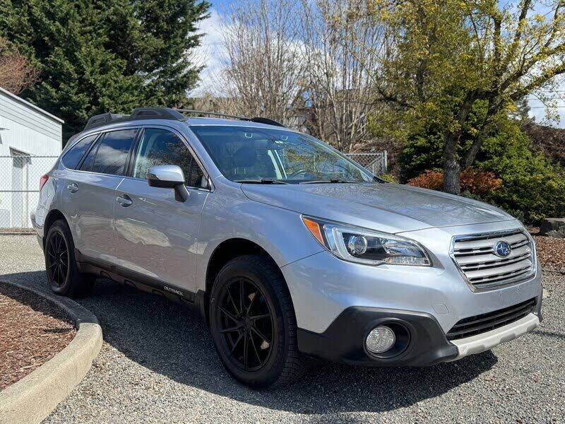 2015 SUBARU Outback