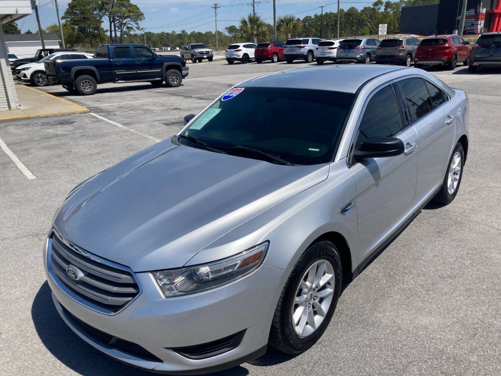 2013 FORD Taurus