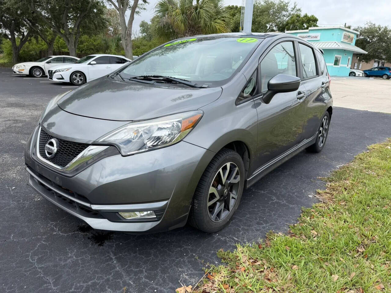 2017 NISSAN Versa