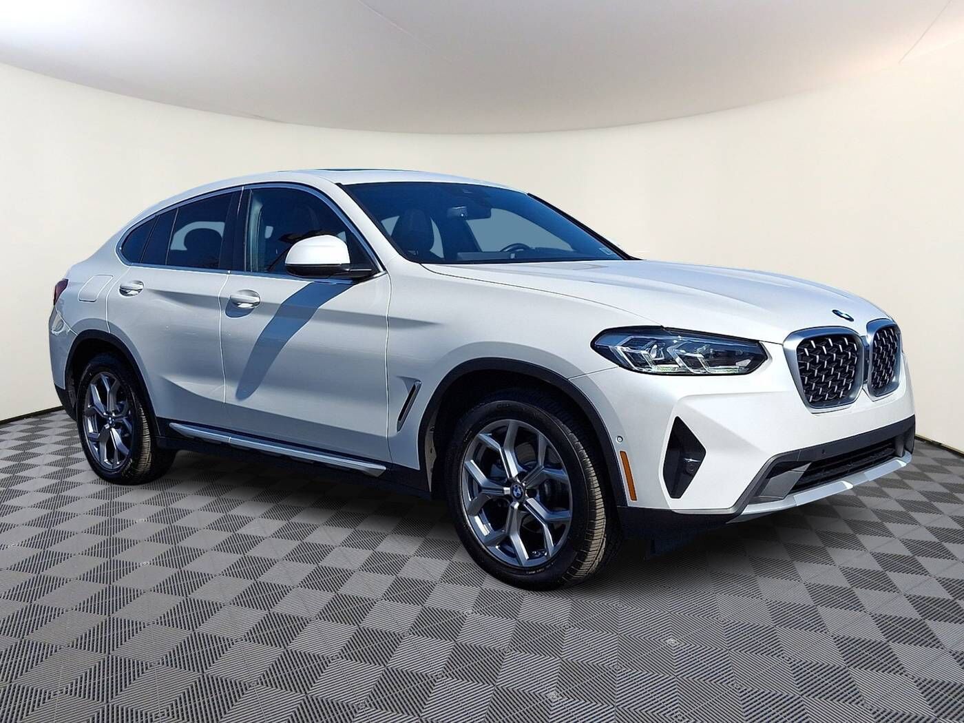 2024 BMW X4