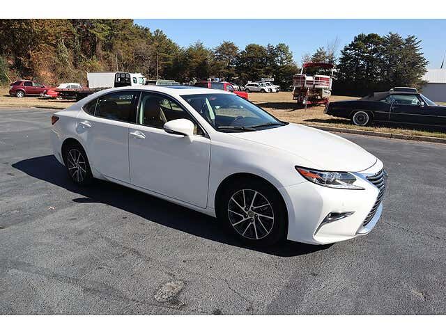 2018 LEXUS ES