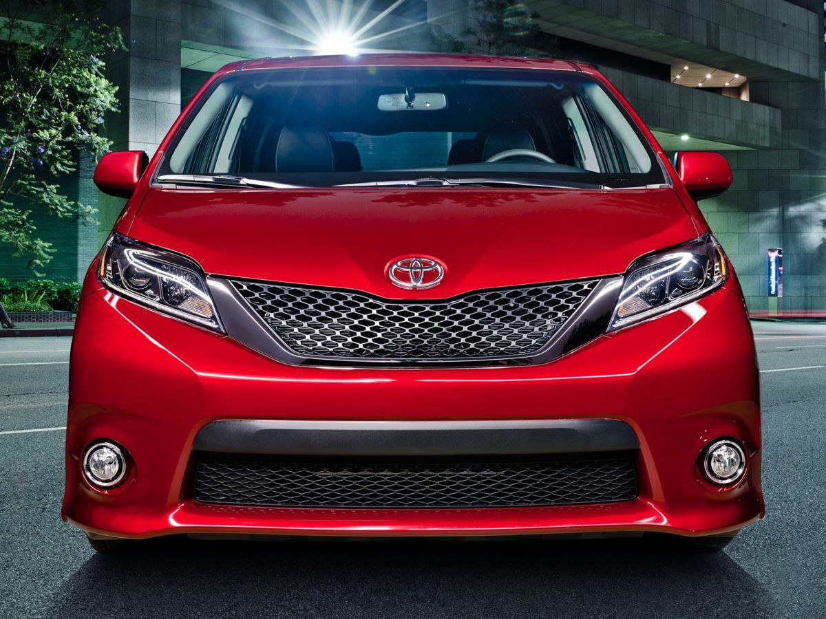 2017 TOYOTA Sienna