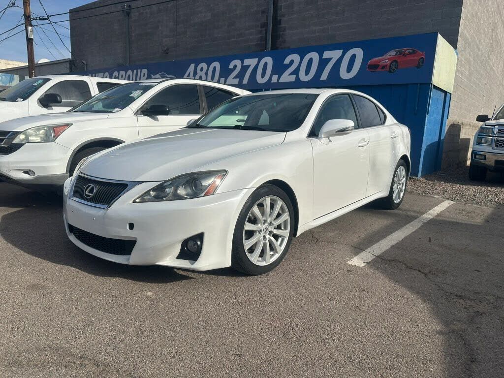 2013 LEXUS IS
