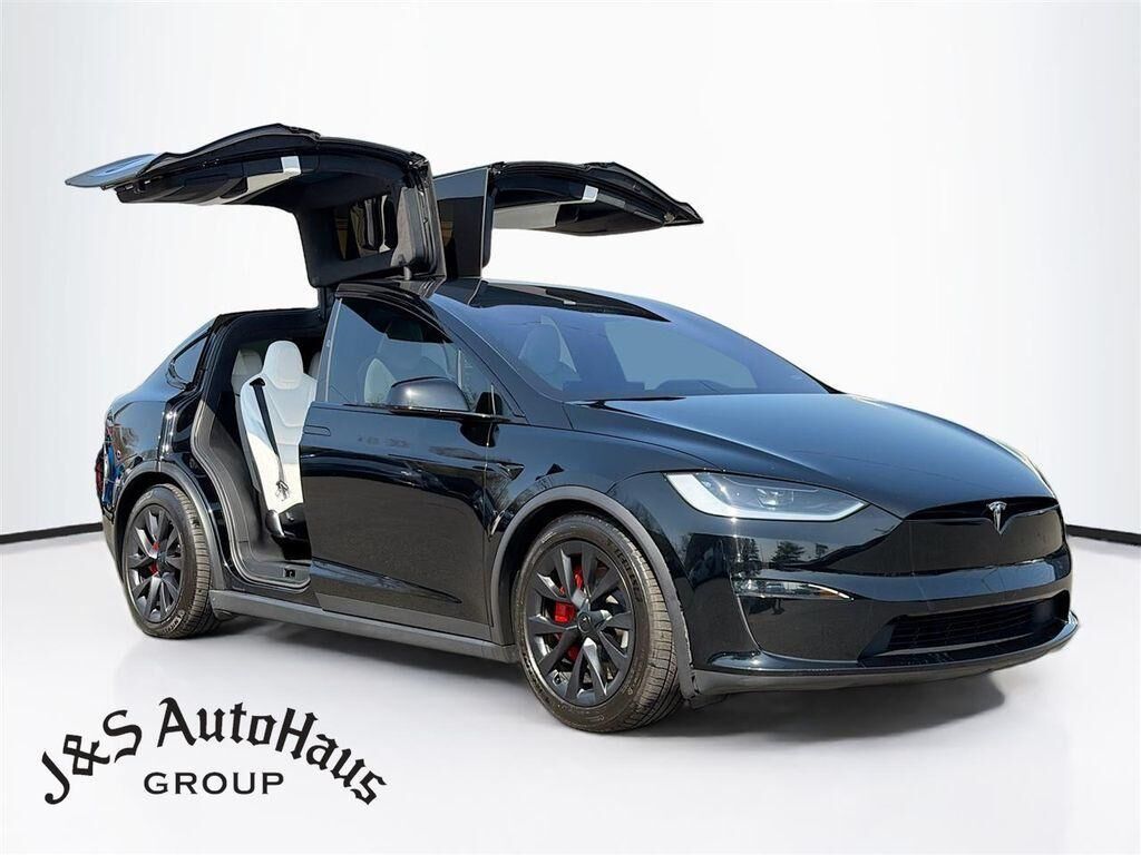 2023 TESLA Model X