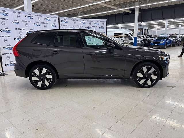 2024 VOLVO XC60