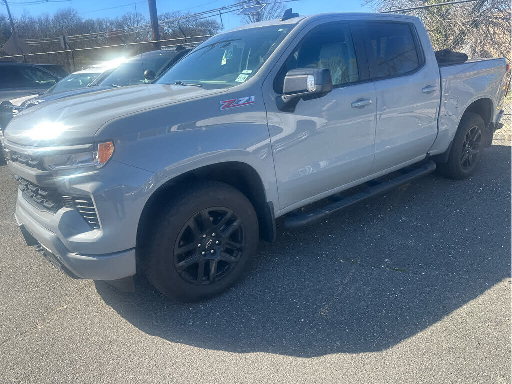 2024 CHEVROLET Silverado