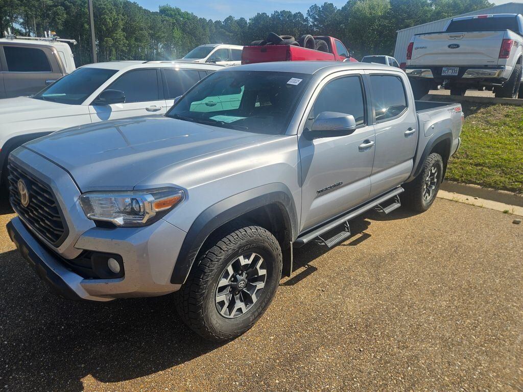 2020 TOYOTA Tacoma