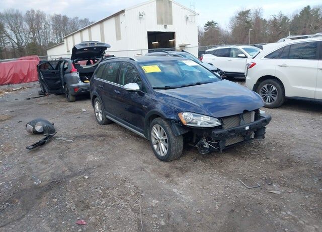 2017 VOLKSWAGEN Golf Alltrack