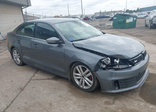 2013 VOLKSWAGEN Jetta