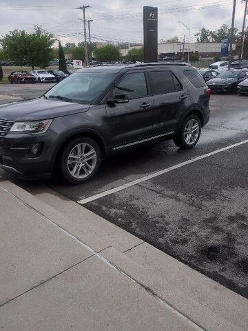 2016 FORD Explorer