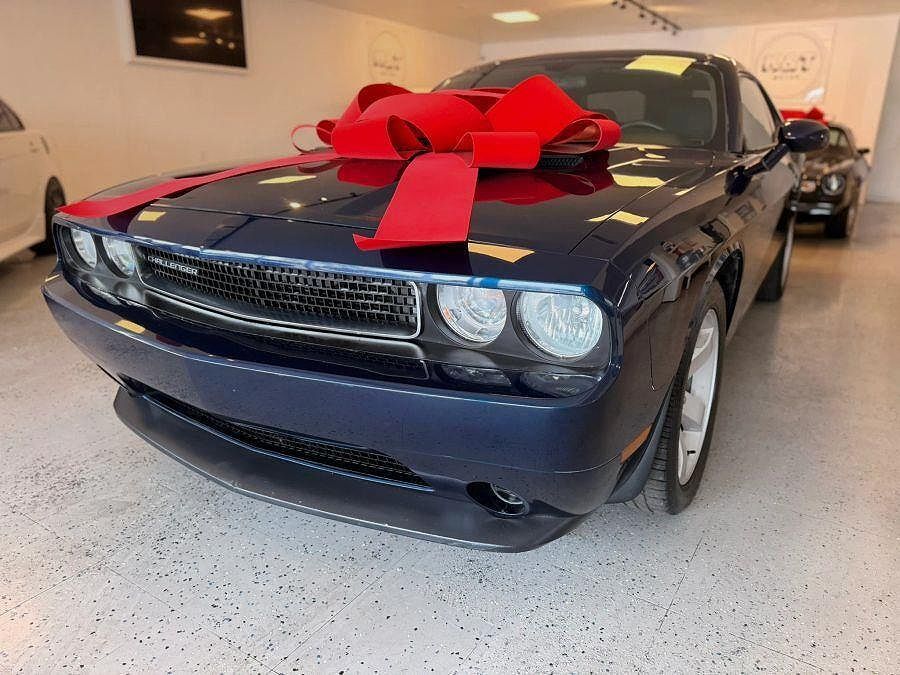 2013 DODGE Challenger