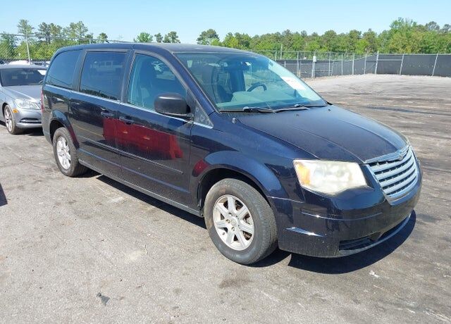 2010 CHRYSLER Town and Country
