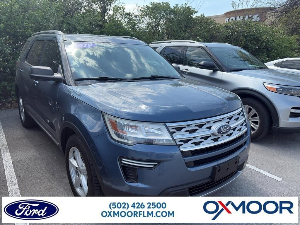 2019 FORD Explorer