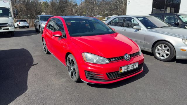 2015 VOLKSWAGEN GTI