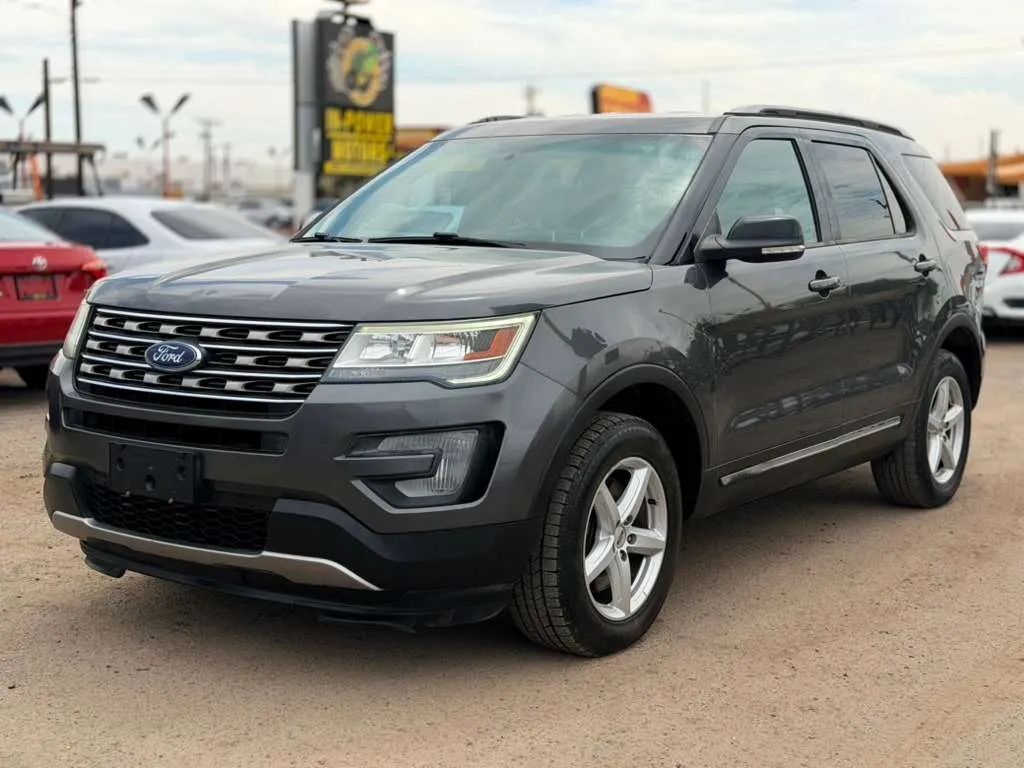 2017 FORD Explorer