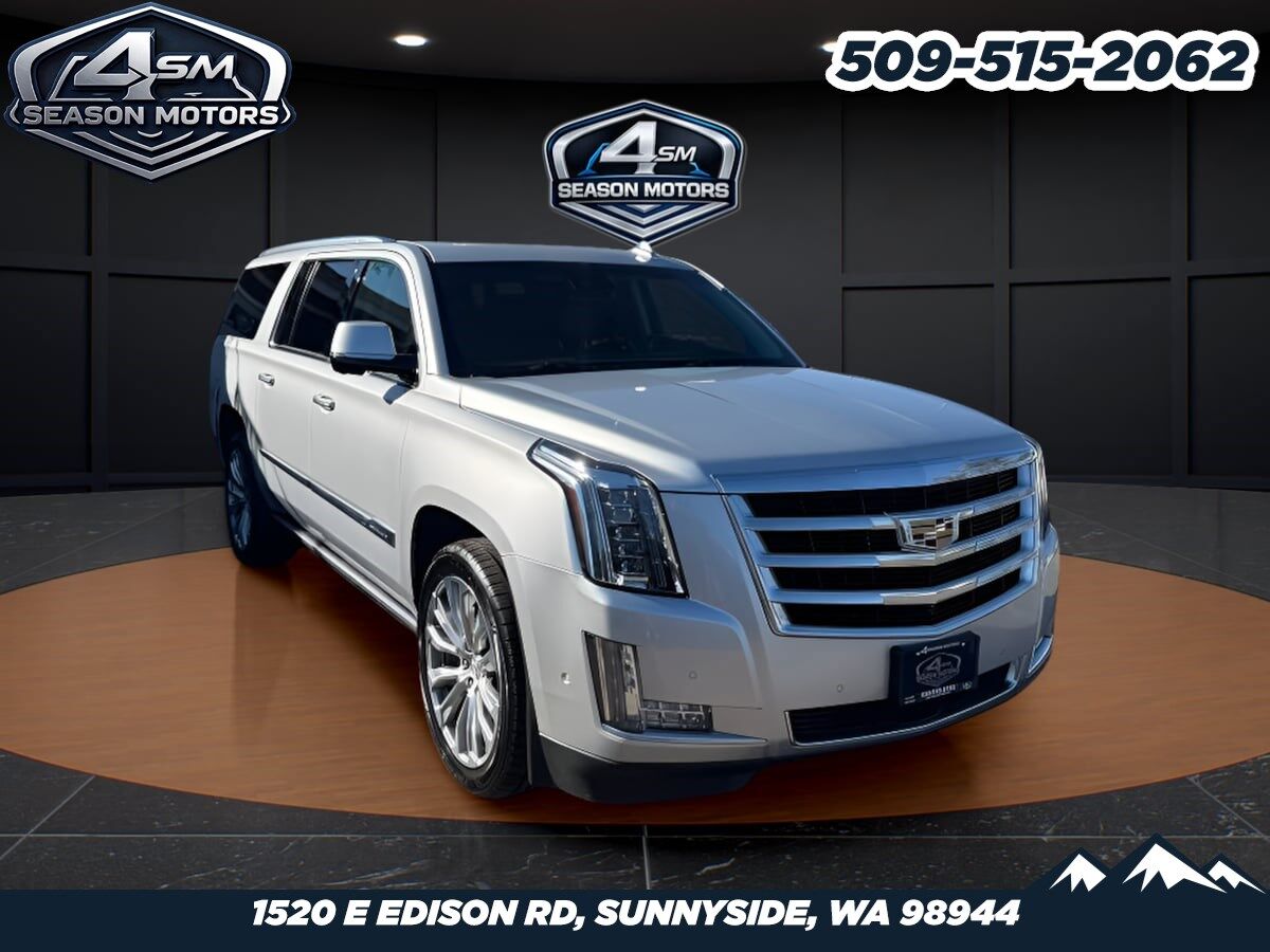 2017 CADILLAC Escalade ESV