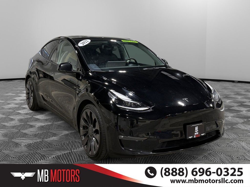 2022 TESLA Model Y